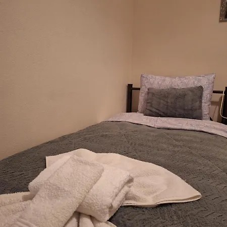 Ellie's House كوزاني